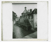 Roue à aube sur la rivière traversant Amiens (Somme).