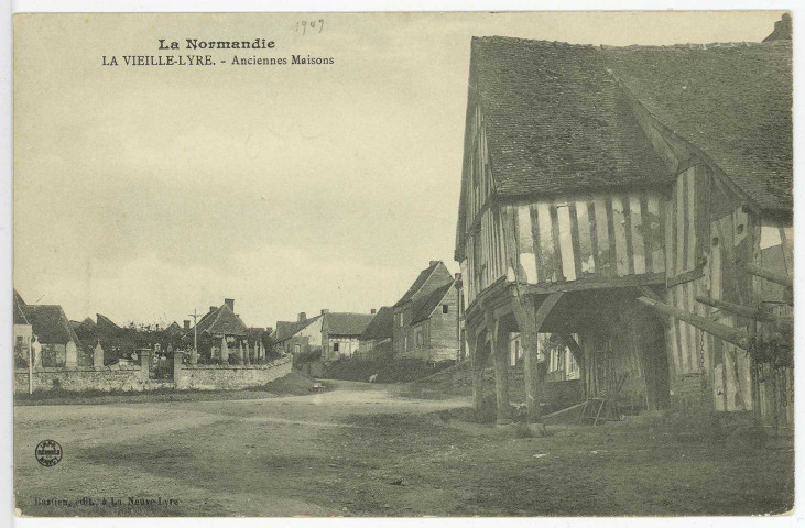 Vieille-Lyre (La). Anciennes Maisons.