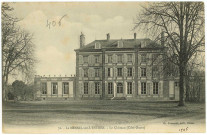 Mesnil-sur-l'Estrée (Le). Le Château (côté Ouest).