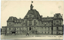 Evreux-Ville. L'Hôtel de Ville.