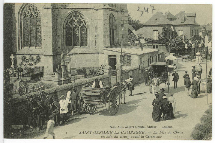 Saint-Germain-la-Campagne. La Fête du Christ, un coin du Bourg avant la Cérémonie.