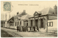 Fontenay. La Mairie et les Ecoles.