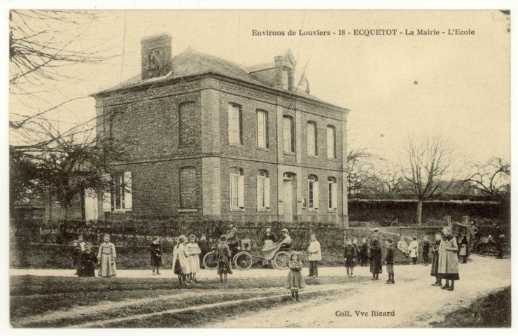 Ecquetot. La Mairie-L'Ecole.