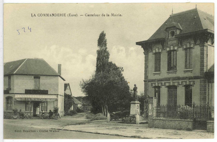 Sainte-Colombe-la-Campagne. La Commanderie - Carrefour de la Mairie.