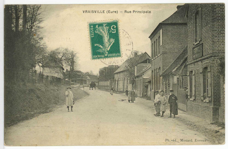 Vraiville. Rue Principale.