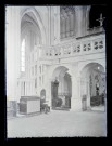 Intérieur d'un édifice religieux.