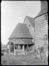 Porche en bois de l'église de Beauficel-en-Lyons (Eure).