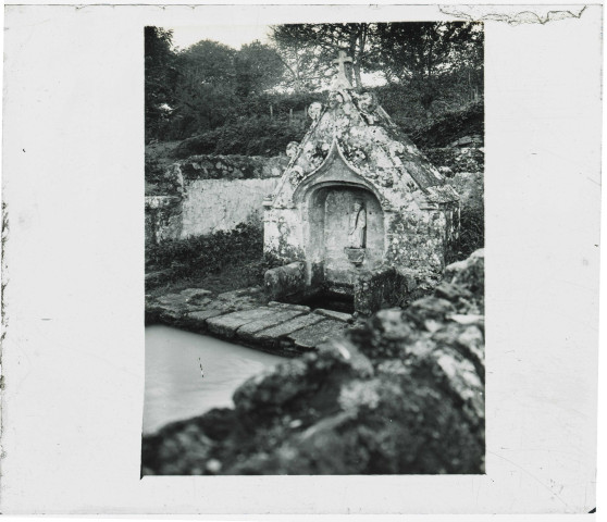 Fontaine bretonne de dévotion.