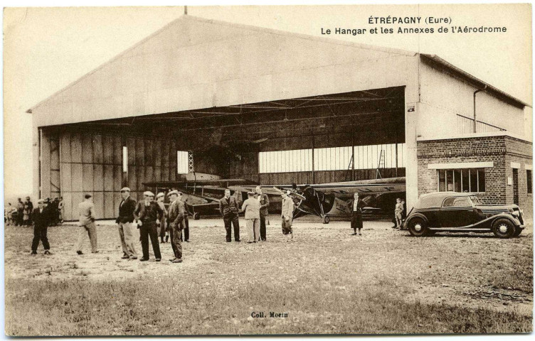 Etrépagny. Le Hangar et les Annexes de l'Aérodrome.