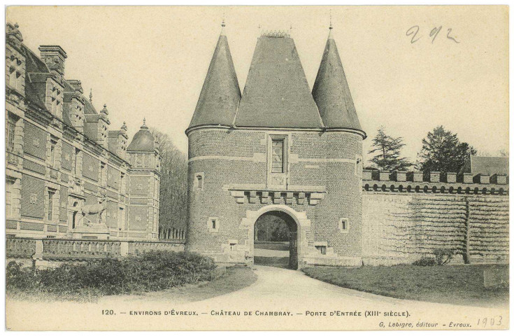 Gouville. Environs d'Evreux. - Château de Chambray. - Porte d'entrée (XIIIe siècle).