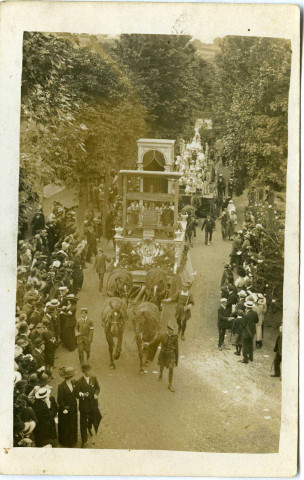 Evreux-Ville. Cavalcade.