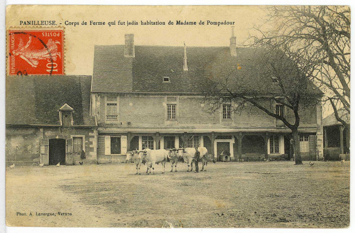 Panilleuse. Corps de Ferme qui fut jadis habitation de Madame de Pompadour.