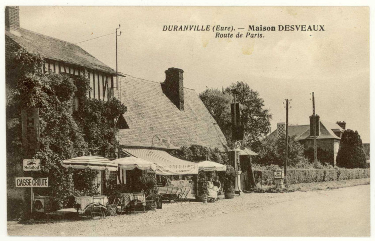 Duranville. Maison Desveaux-Route de Paris.