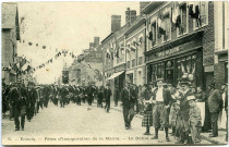Ecouis. Fêtes d'Inauguration de la Mairie. - Le Défilé.