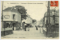 Vernon-Ville. Passage à niveau et rue l'Albufera.