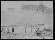 Vue du château de Yilan Kale à Adana (Turquie) prise du village (notice PA).