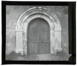 Église Saint-Clair de Saint-Clair-d'Arcey (Eure), portail ouest.