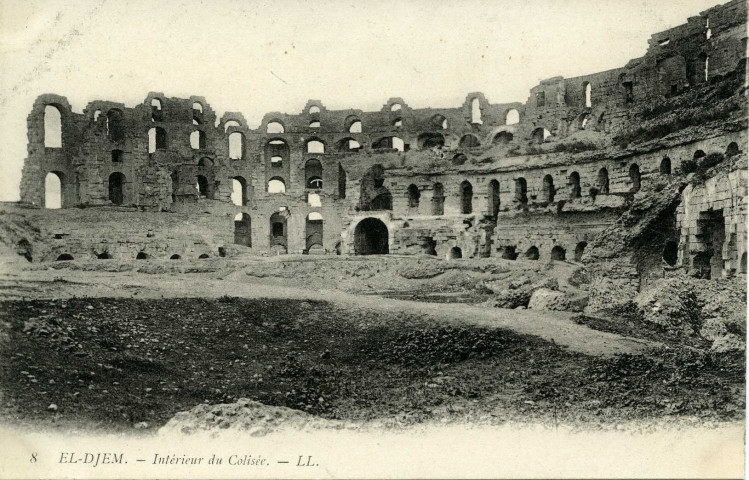 EL-DJEM. - Intérieur du Colisée