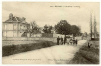 Bois-Arnault. La Place.