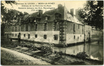 Bézu-la-Forêt. Château de La Fontaine-du-Houx - Ancienne demeure des Rois Mérovingiens (VIe siècle).