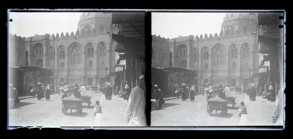 Façade de la mosquée de Qalawun au Caire (Égypte).
