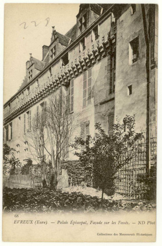 Evreux-Ville. Palais Episcopal, Façade sur les Fossés.