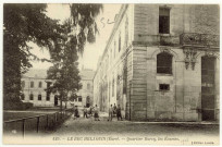 Bec-Hellouin (Le). Quartier Burcy, les Ecuries.