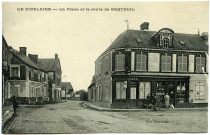 Fidelaire (Le). La Place et la route de Breteuil.