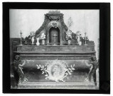 Église de Sacquenville (Eure), autel, tombeau avec tabernacle.