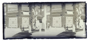 Carrefour à l'angle de la rue Chareh-El-Tabbanah au Caire (Égypte).