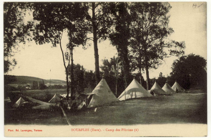 Bouafles. Camp des Pilotins (6).
