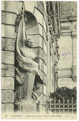 Louviers-Ville. Monument Ernest Thorel (1842-1906).