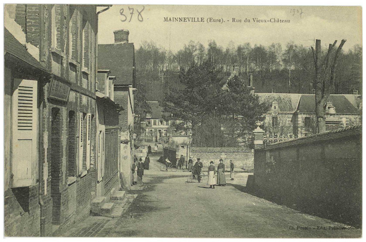 Mainneville. Rue du Vieux-Château.