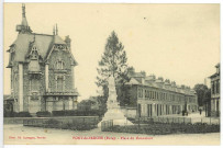 Pont-de-l'Arche. Place du Monument.