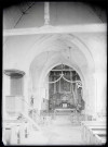 Vue de l'intérieur de l'église de Fontenay (Eure).