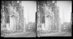 Cathédrale Notre-Dame de Rouen (Seine-Maritime), endommagée par les bombardements de la seconde guerre mondiale.