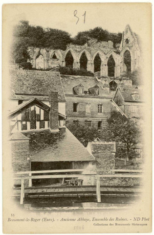 Beaumont-le-Roger. Ancienne Abbaye. Ensemble des Ruines.
