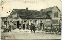 Bois-Jérôme-Saint-Ouen. La Place.