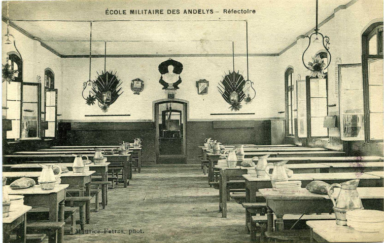 Andelys (Les). Ecole Militaire préparatoire des Andelys - Réfectoire.