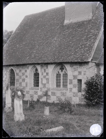 Église de La Trinité-de-Réville (Eure), extérieur.