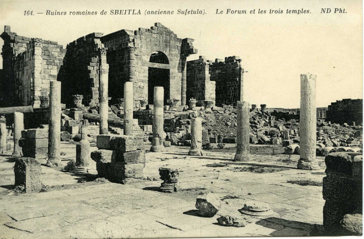 Ruines romaines de SBEITLA (ancienne Sufetula). Le Forum et les trois temples