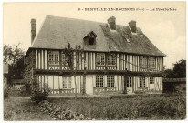 Berville-en-Roumois. Le Presbytère.