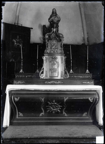 Maître-autel de l'église de Letteguives (Eure).