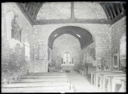 Intérieur de l'église de Ménesqueville (Eure).