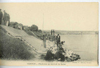 Vernon-Ville. Pêcheurs au bord de la Seine.