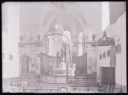 Maître-autel réalisé par Simon Pfaffenhoffen avec anges en plomb doré en adoration de l'abbaye de Valloires (Somme). Idem 7403.