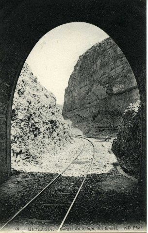 METLAOUI. - Gorges du Selaja. Un tunnel