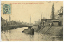 Pont-Audemer. Le Port - Déchargement d'un Bateau de Charbon.