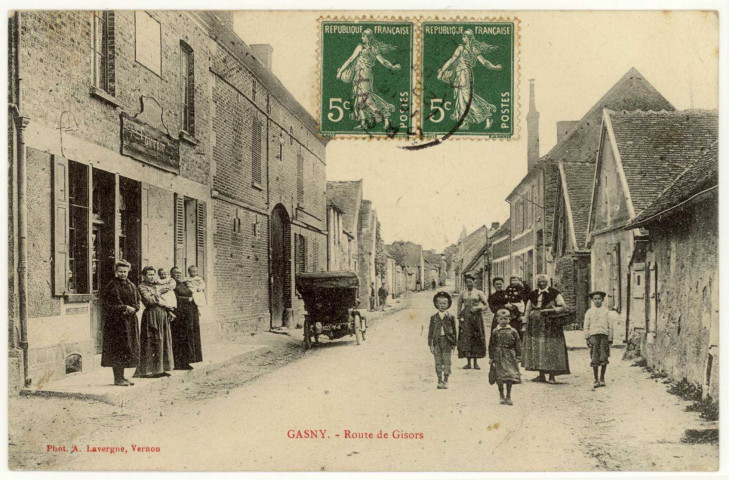 Gasny. Route de Gisors.