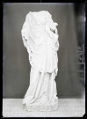 Statue de la Vierge à l'enfant de Lisors (Eure), sans tête.